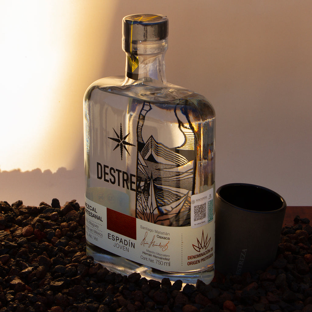 Mezcal Destreza Espadín Joven 750ml